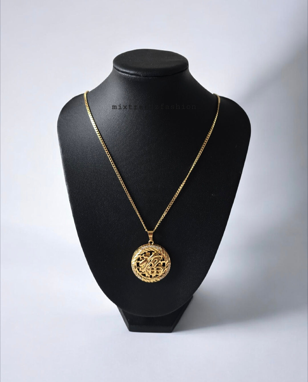 Chinese Pendant Necklace