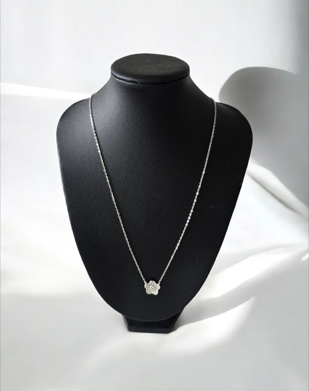 Flower Pendant Necklace
