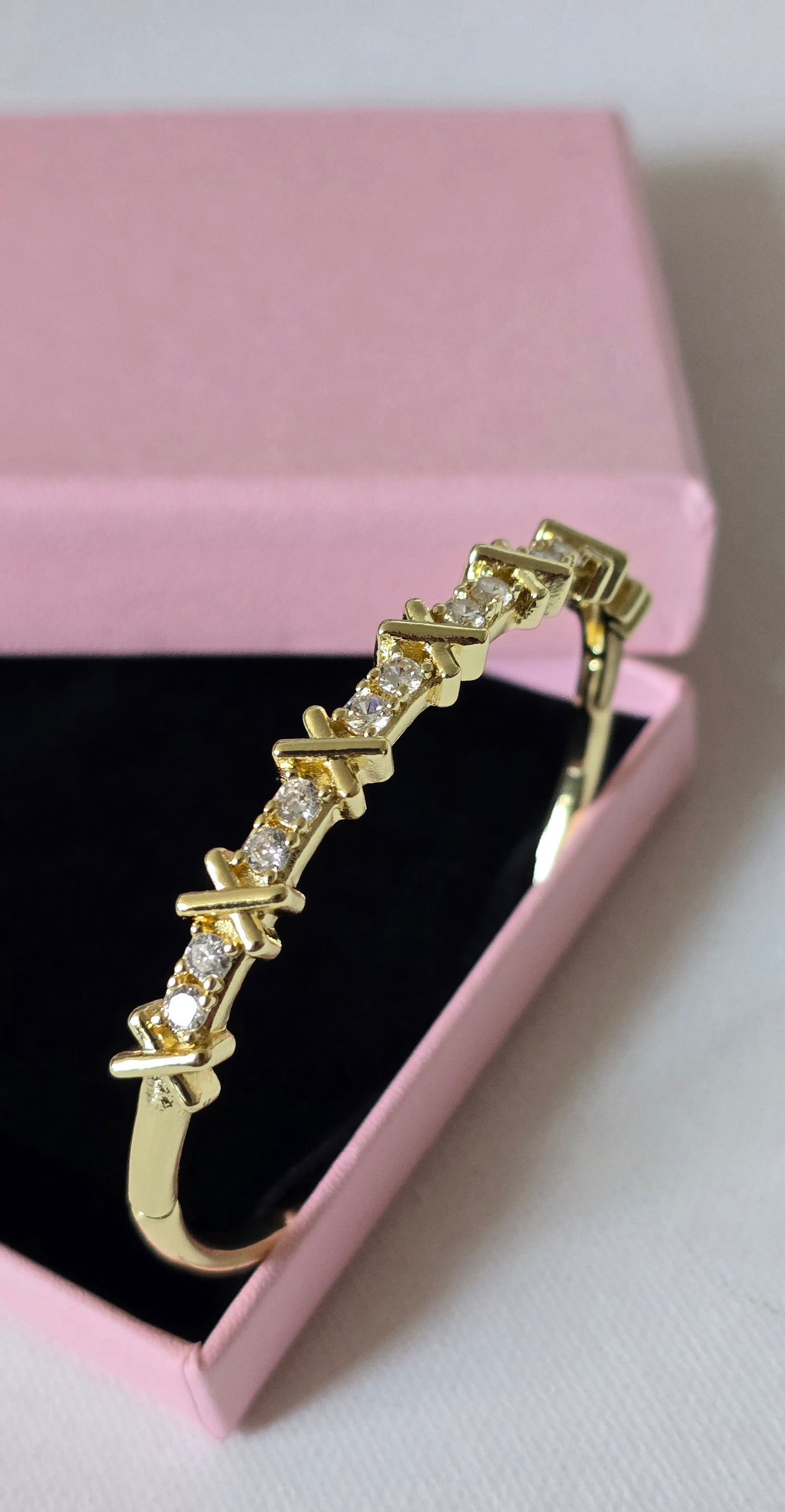 12 Stone Bangle