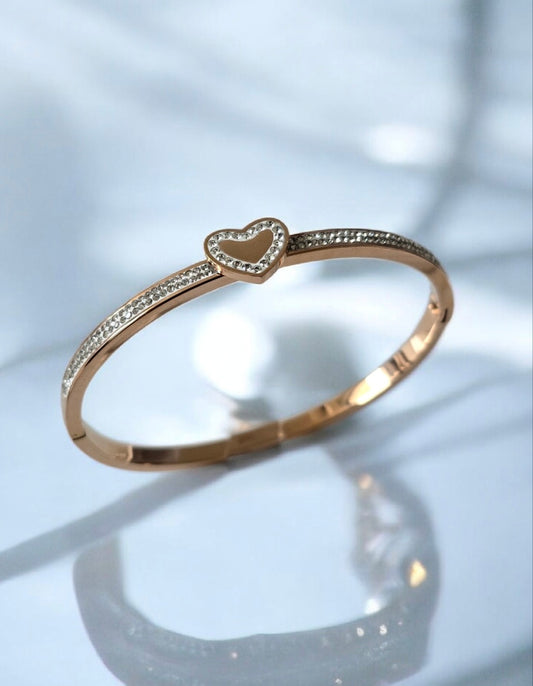 Rosegold Heart Bangle