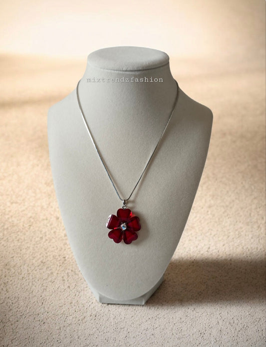 Magenta Periwinkle Necklace