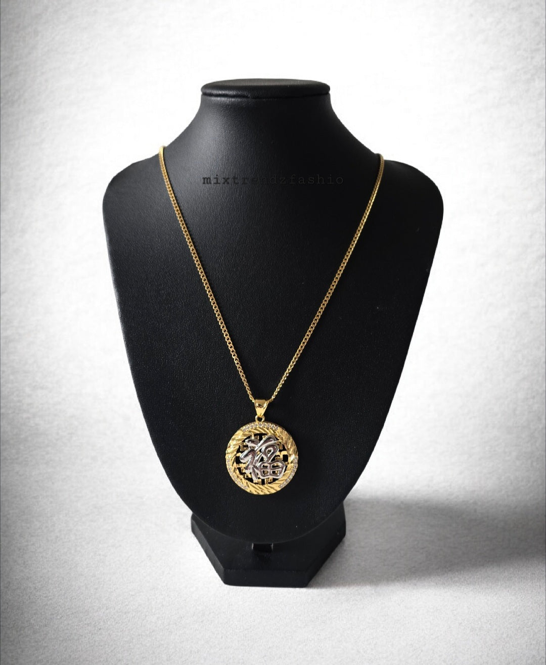 Chinese Pendant Necklace